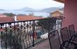 apartman 9-lux u Villa Luka, Privatunterkunft im Ort Sveti Stefan, Montenegro